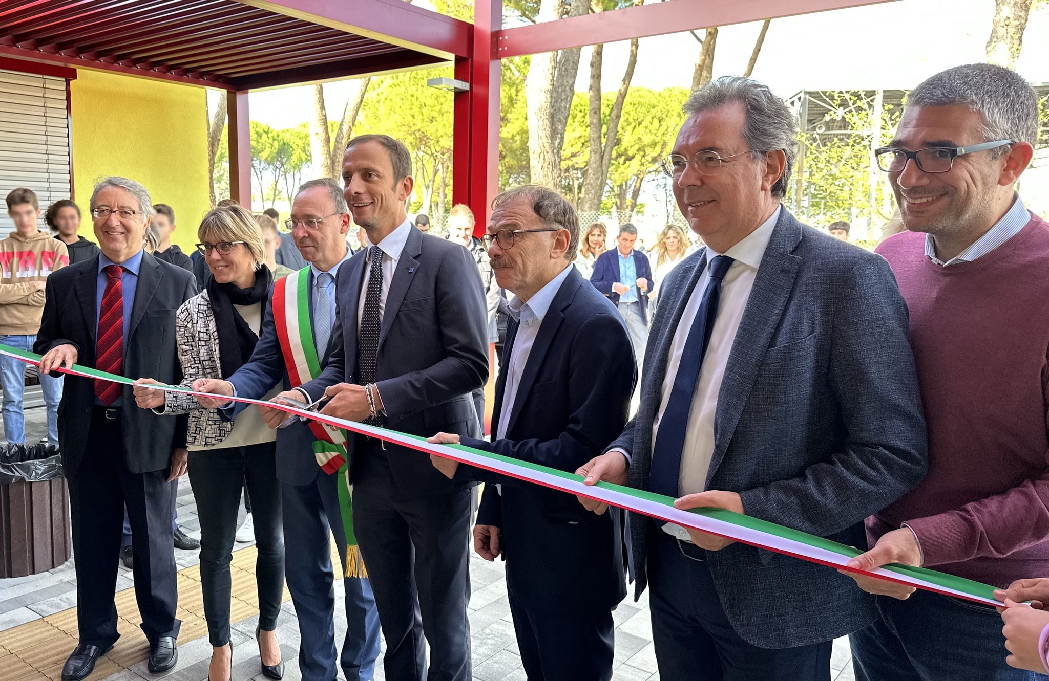 molinaro manufatti pavimentazione scuola via aspromonte udine inaugurazione fedriga