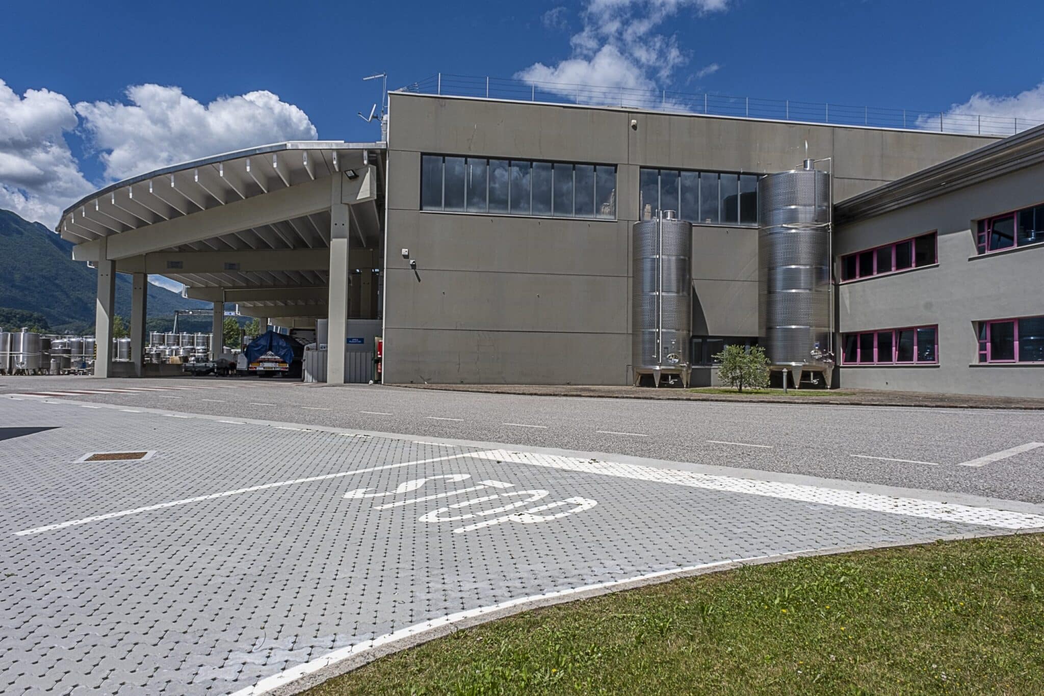 manufatti in cemento: tipologie, vantaggi e applicazioni molinaro