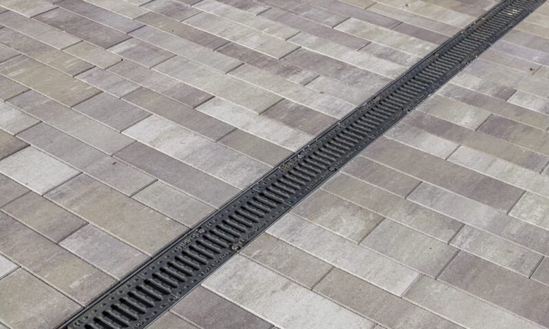 arredo urbano canale grigliato molinaro manufatti 588