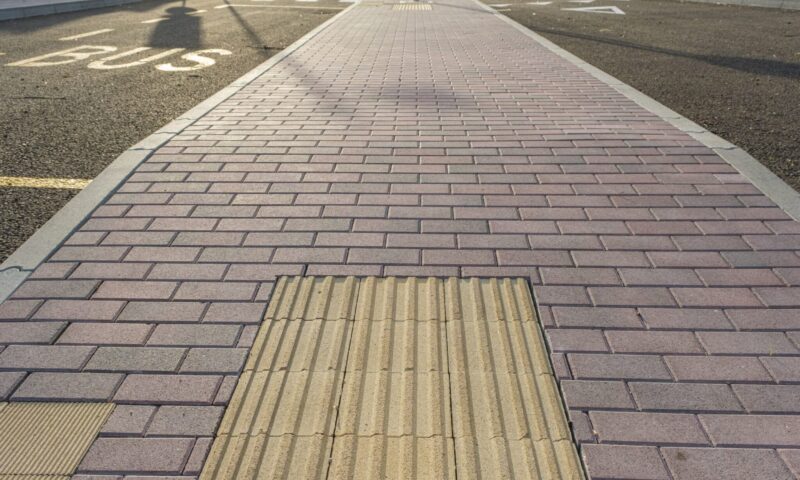 arredo urbano segnali tattili molinaro manufatti 530