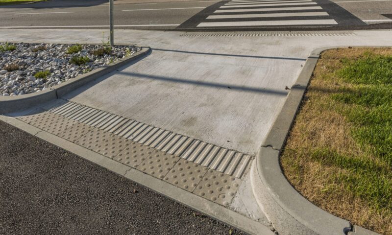 arredo urbano segnali tattili molinaro manufatti 538